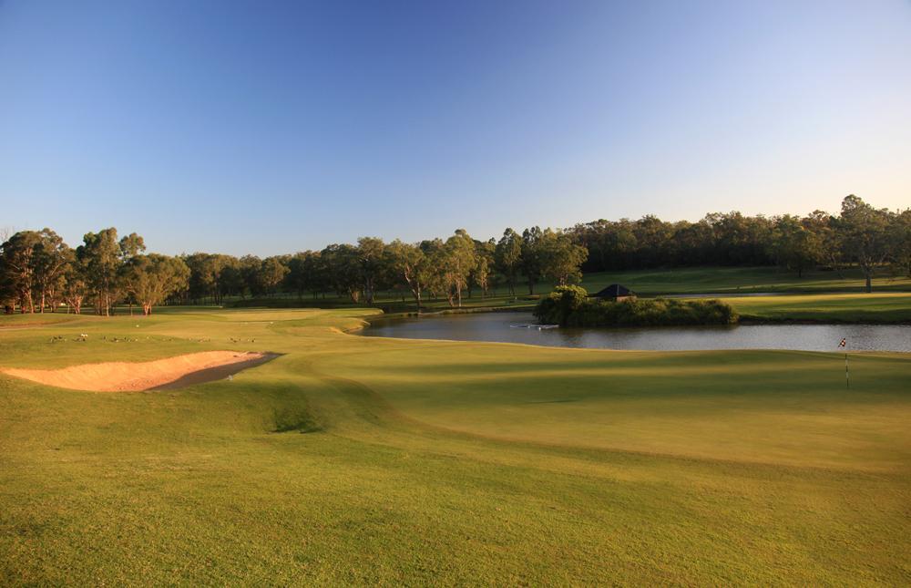 Riverside Oaks Golf Resort Cattai Esterno foto