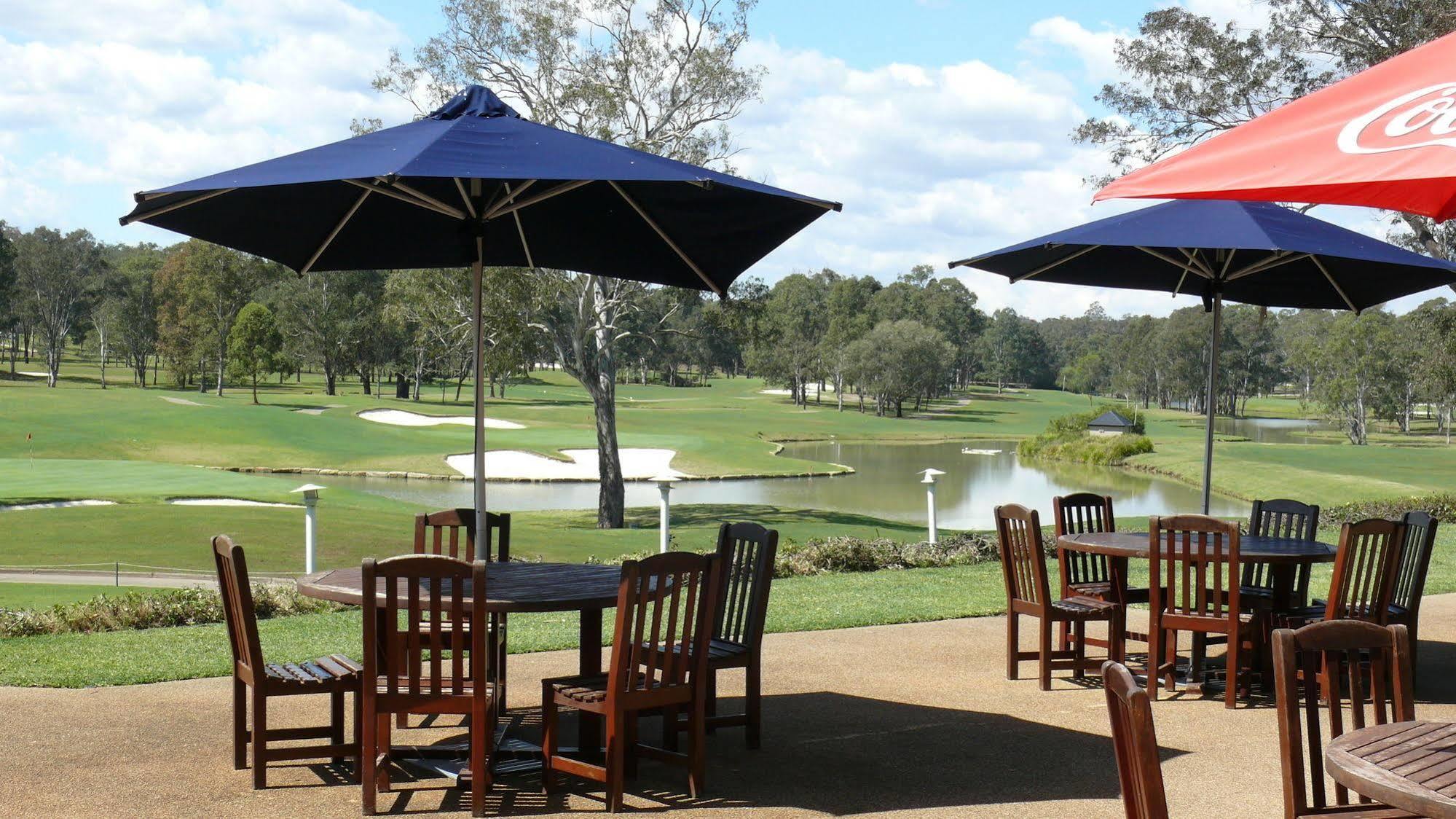 Riverside Oaks Golf Resort Cattai Esterno foto